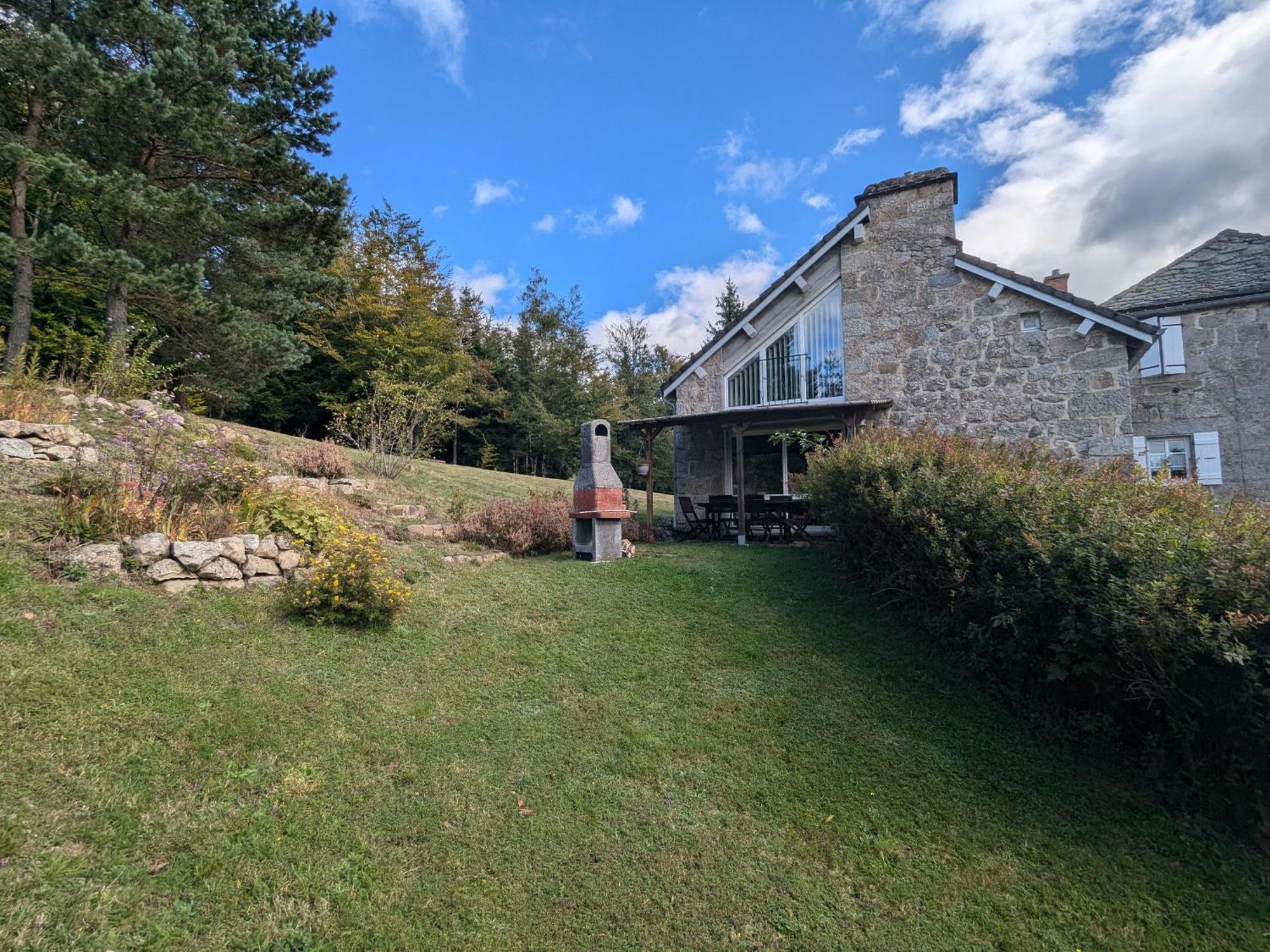 Gite Nature Au Chambon-Sur-Lignon: Terrasse, Wifi, Proche Activites Et Commerces - Fr-1-582-137 Le Chambon-sur-Lignon Exterior photo